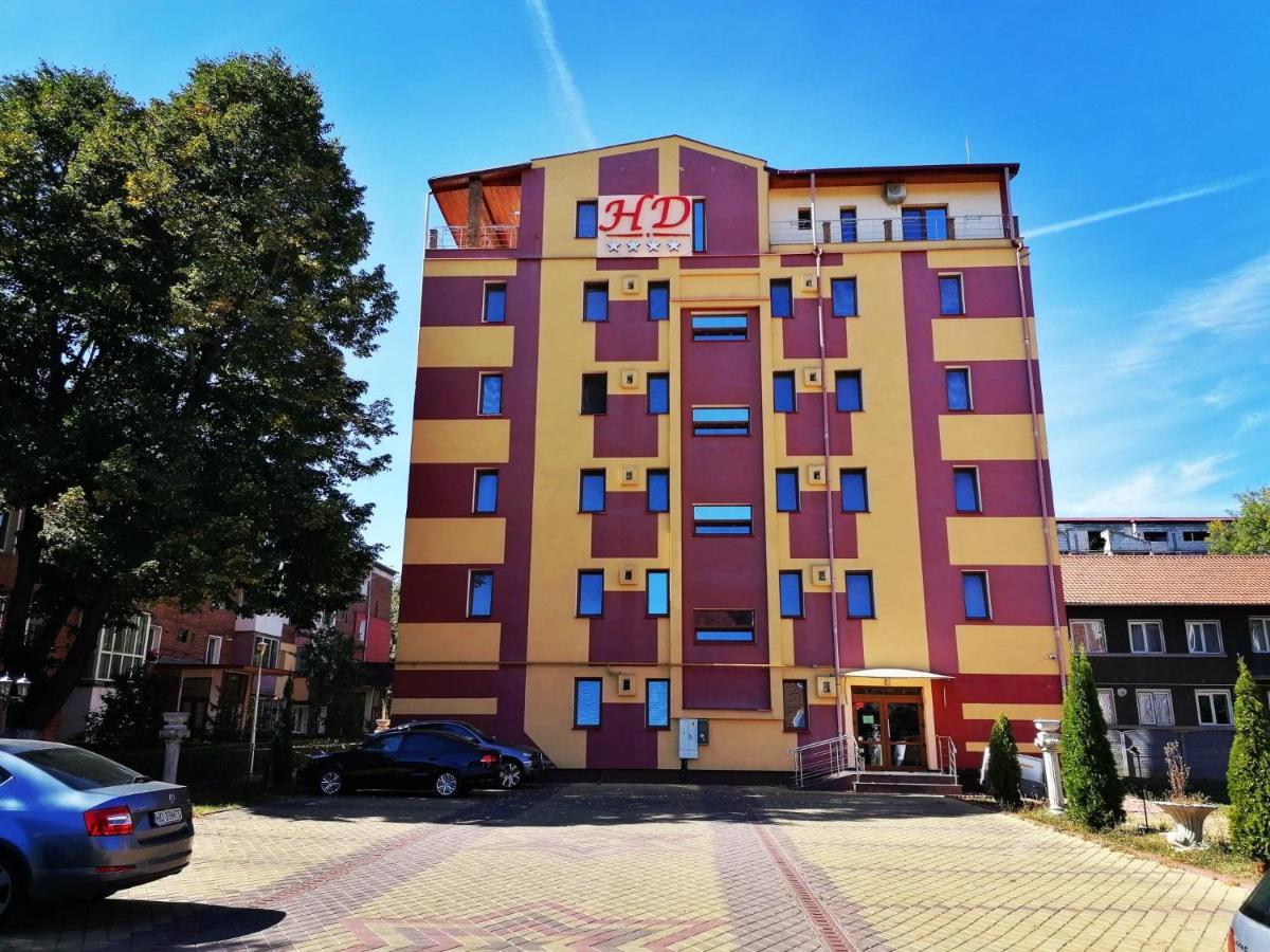 Vila Hd Aparthotel Hunedoara Bagian luar foto